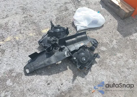 2014 Honda Pilot Touring из США, поврежденный, VIN 5FNYF3H92EB025562